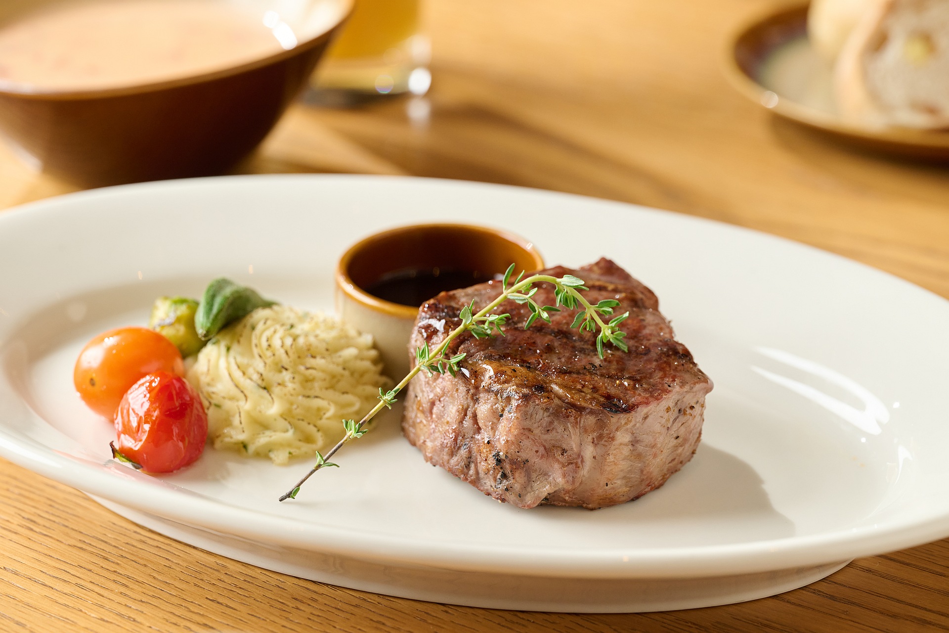 Weekday Lunch Special at Que woodfired grill of amba Taipei Songshan hotel